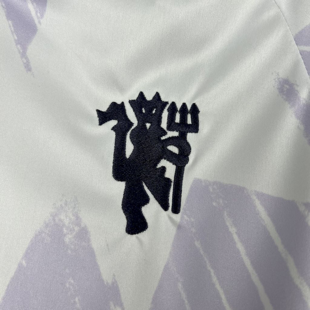 Manchester United 25/26 Away