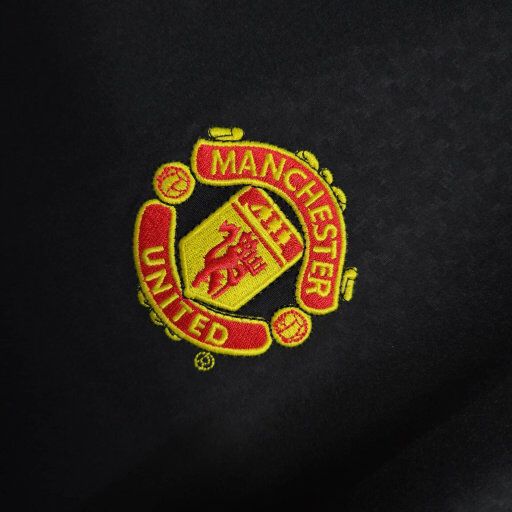 Manchester United 03/04 Away