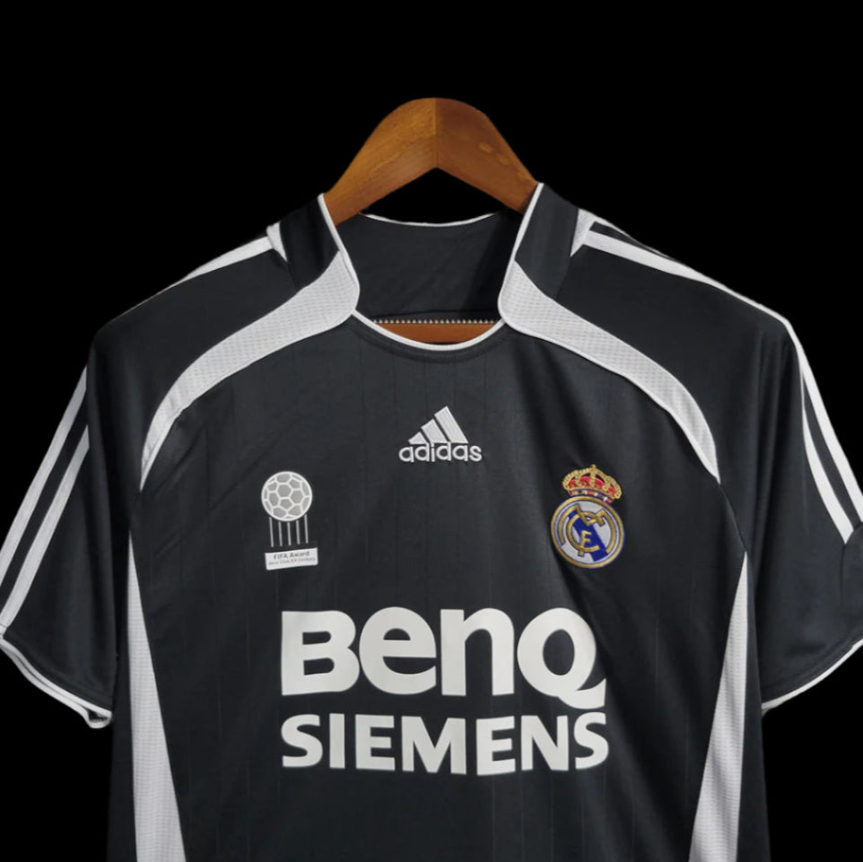 Real Madrid 06/07 Away
