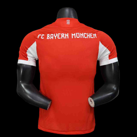 Bayern Múnich 24/25 Local