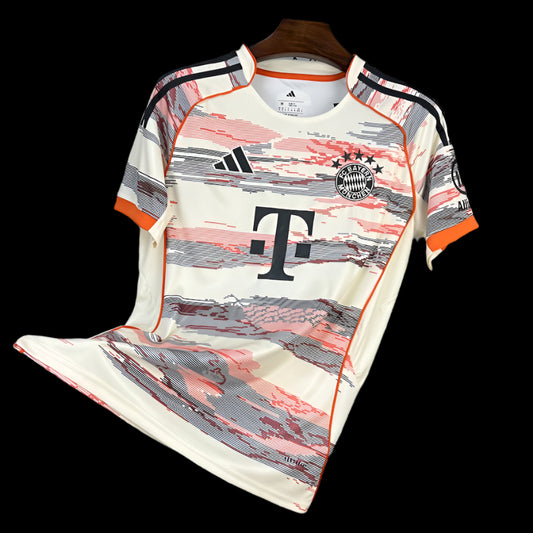Bayern Múnich 24/25 Local