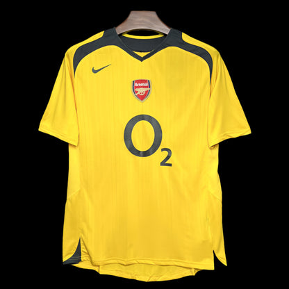 Arsenal 05/06 Away
