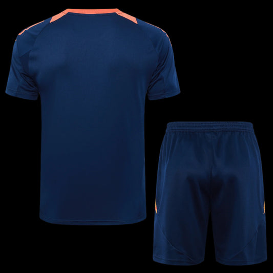 Manchester United 24/25 Navy Training Kit