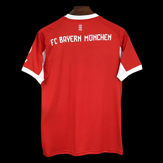 Bayern Múnich 24/25 Local