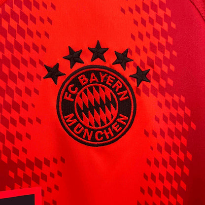 Bayern Múnich 24/25 Local